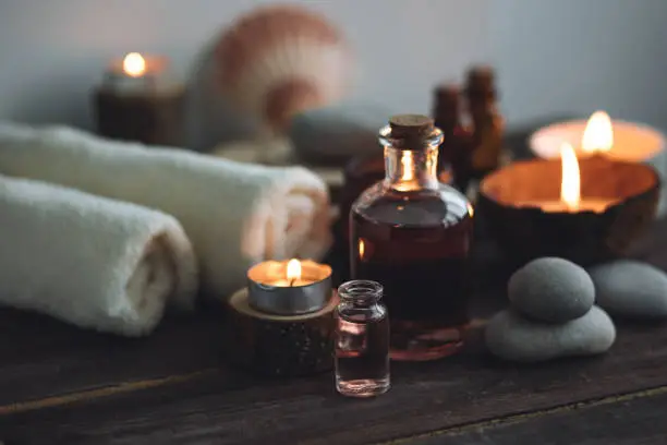 istockphoto-1449865984-612x612 Entspannendes Wellness-Ambiente – Symbol für Ruhe, Pflege und Wohlbefinden.